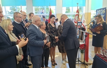"Honorowy Obywatel Gminy Ił&oacute;w" Śp. Marian i Henryk Popielarek 183