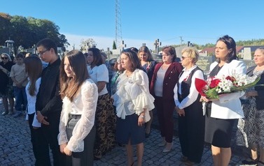 "Honorowy Obywatel Gminy Ił&oacute;w" Śp. Marian i Henryk Popielarek 211