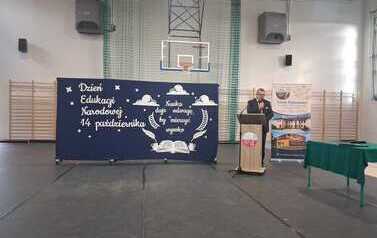 Dzeń Edukacji Narodowej  37